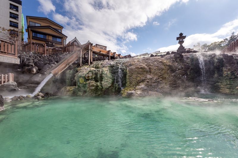 滔々と湧き出る草津の湯